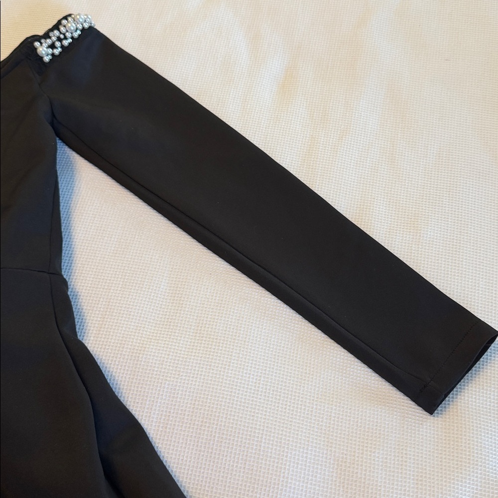 Cadyce Elegant Black Evening Gown With Faux Pearls and Rhinestones Details XS - Picture 10 of 15